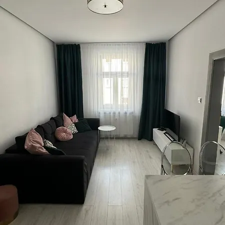 Ferienwohnung Ah Family Zimna Košice Exterior foto